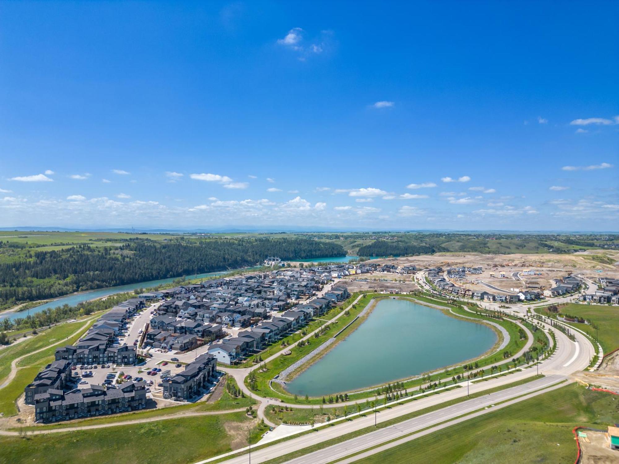 Апартаменти Cozy Rockland Park Unit+Parking Калґарі Екстер'єр фото