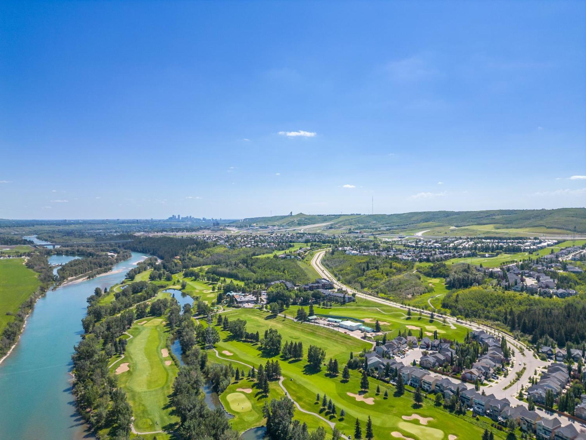 Апартаменти Cozy Rockland Park Unit+Parking Калґарі Екстер'єр фото