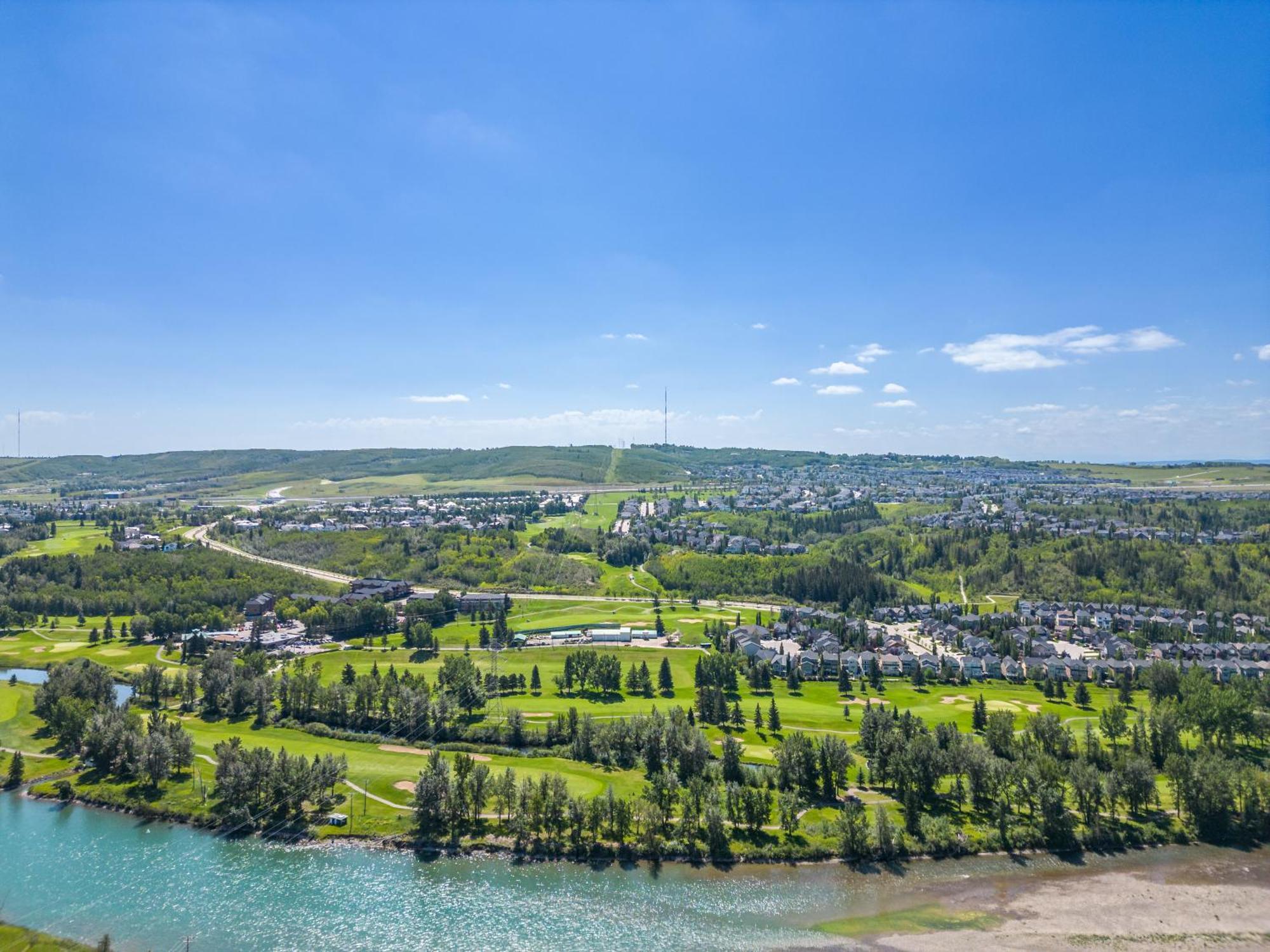 Апартаменти Cozy Rockland Park Unit+Parking Калґарі Екстер'єр фото